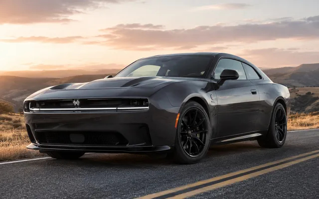 Dodge Charger SIXPACK va fi mai puternic: premiera pe 8 august 2026 Dodge Charger SIXPACK va fi mai puternic: premiera pe 8 august 2026