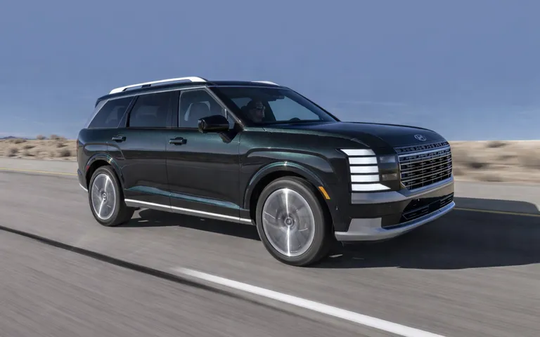 Hyundai reia vânzările Palisade după remedierea defectului la scaune